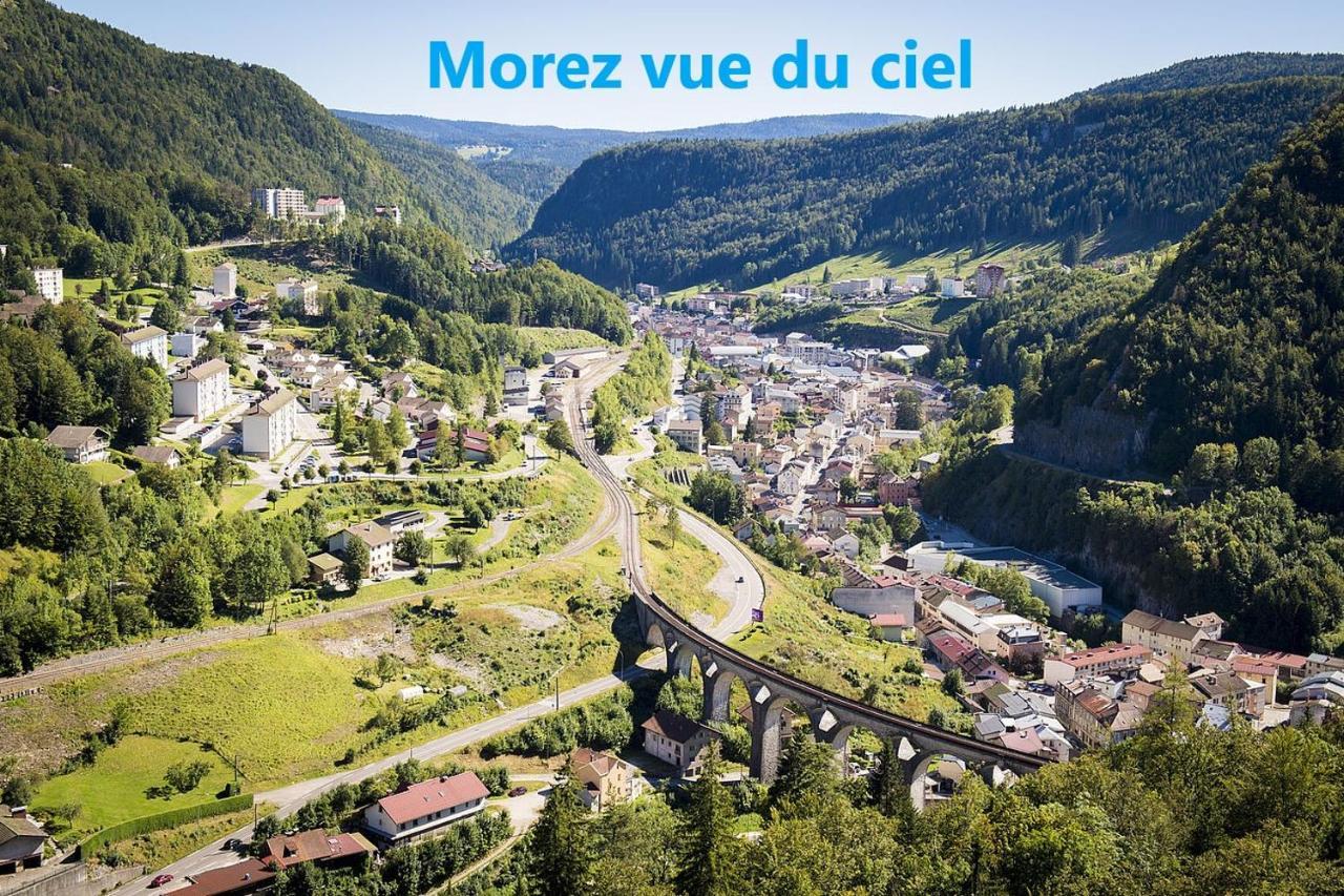 Sauna en bord de rivière Morez Esterno foto
